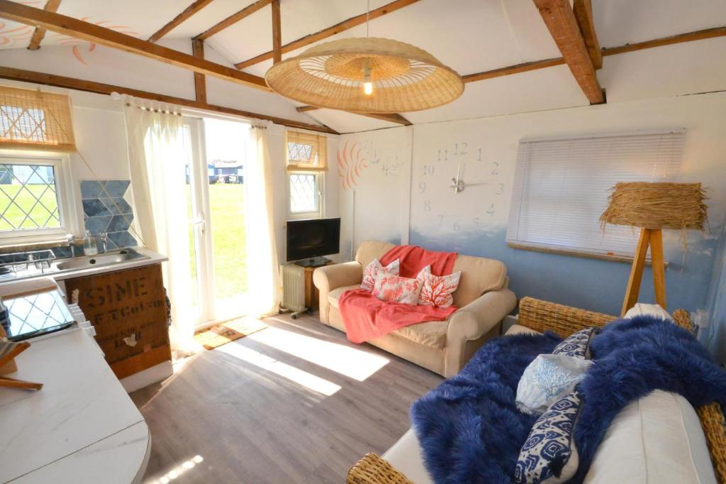 Remarkable 1-bed Chalet In Sheerness - Essex