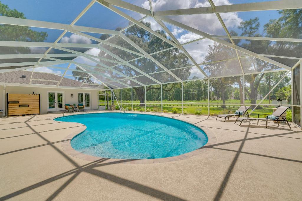 Cozy Ocala Retreat With Pool, Screened Lanai! - Silver Springs State Park, Silver Springs