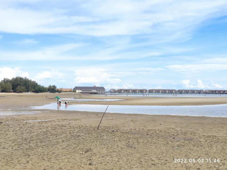 海边临湖别墅/Seaside Lake Villa - Bagan Lalang