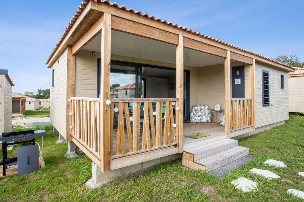 Cottage With Patio And Garden In Saubrigues - Welkeys - Saubion
