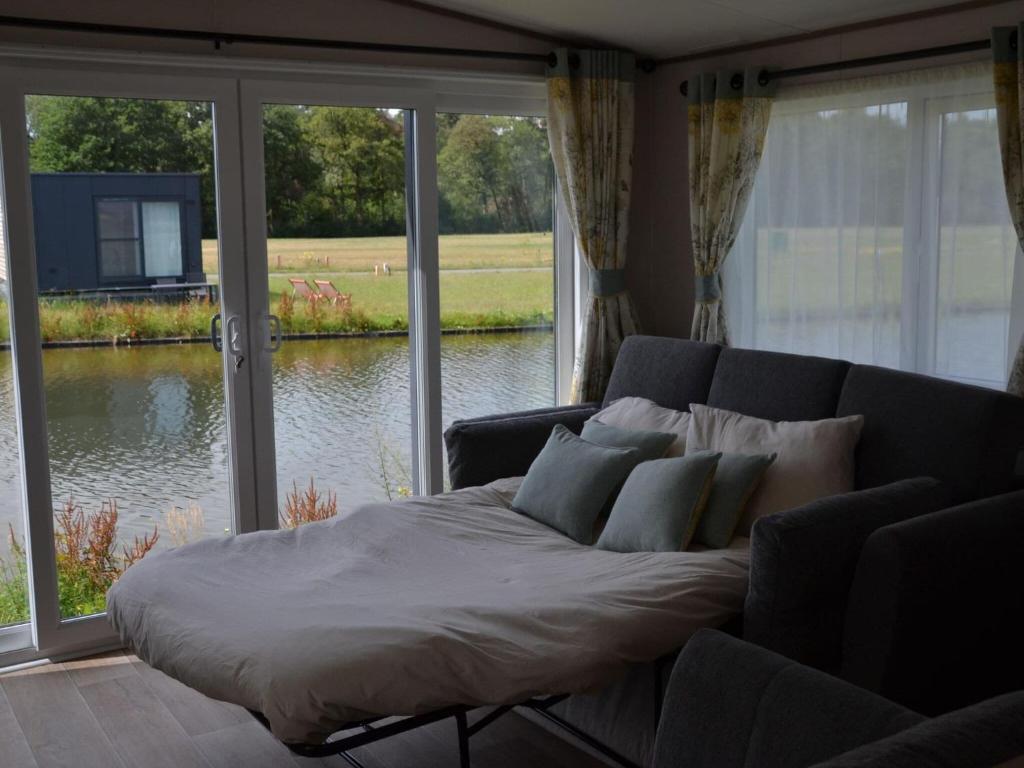 Brand New Chalet On A Completely New Luxury Resort - Hoogstraten