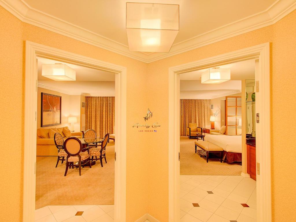 Amalz Two Bedroom Three Bathroom Balcony Suites At Mgm Signature ! - Paradise, CA