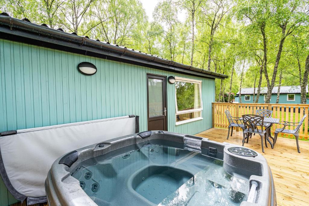 Bracken Lodge 15 With Hot Tub - Loch Ness
