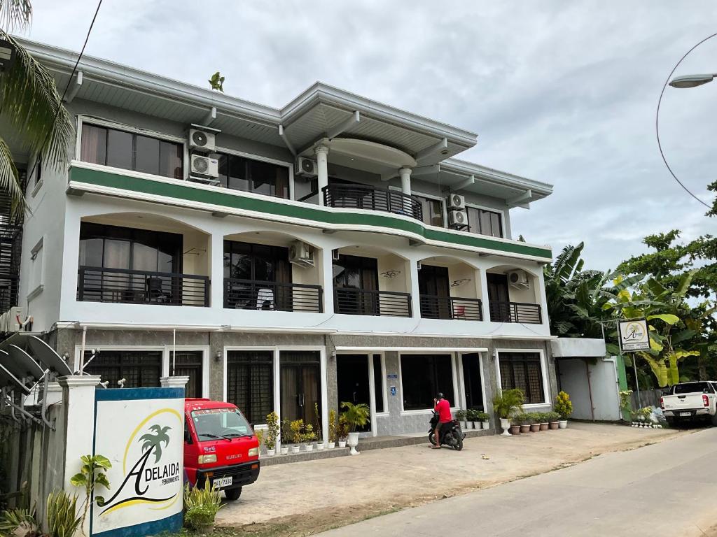 Adelaida Pensionne Hotel - Bantayan