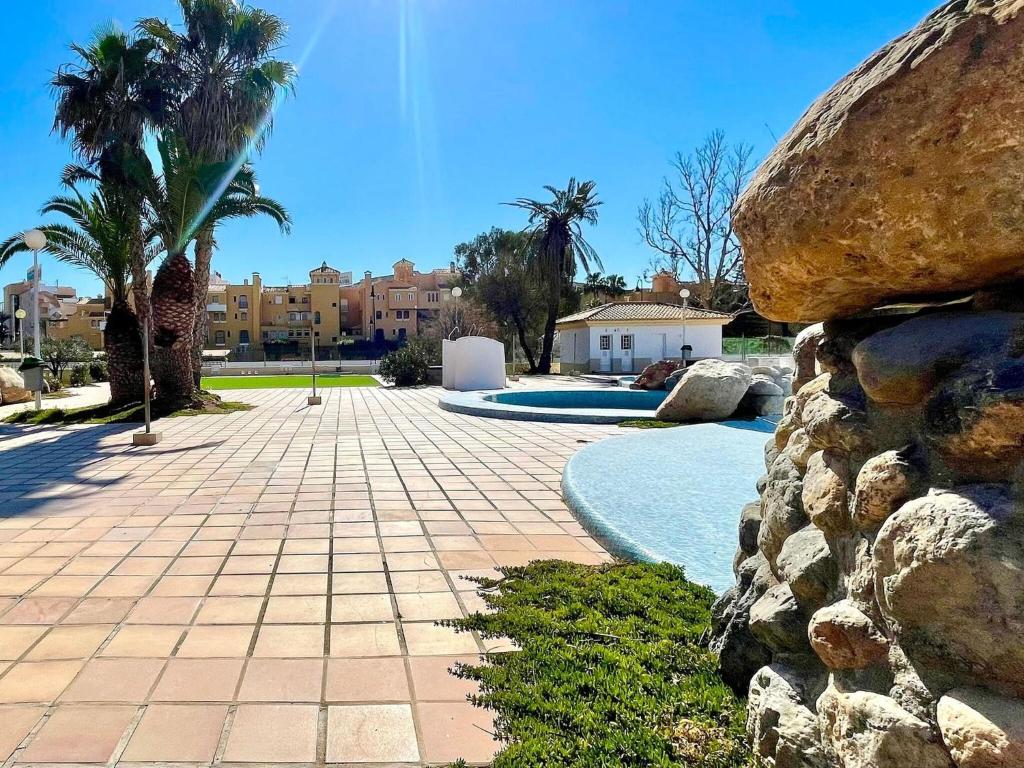 Premium Apartment With Communal Pool In Front Of Roquetas Beach - Roquetas de Mar
