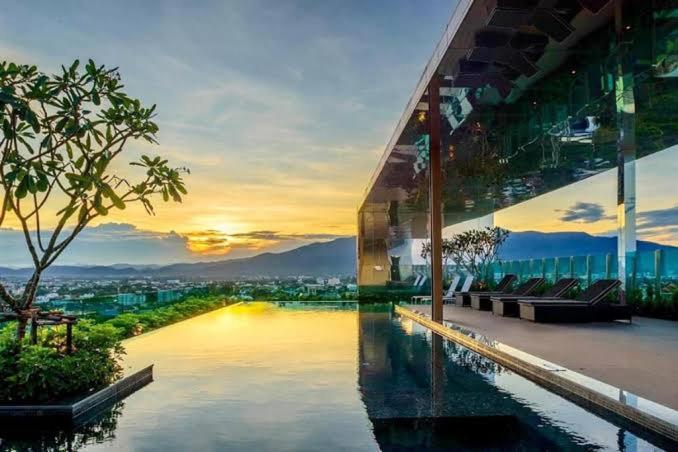 The Astra Condo Large Room 50 Sqm ,Sauna And Rooftop Pool - Chiang Mai