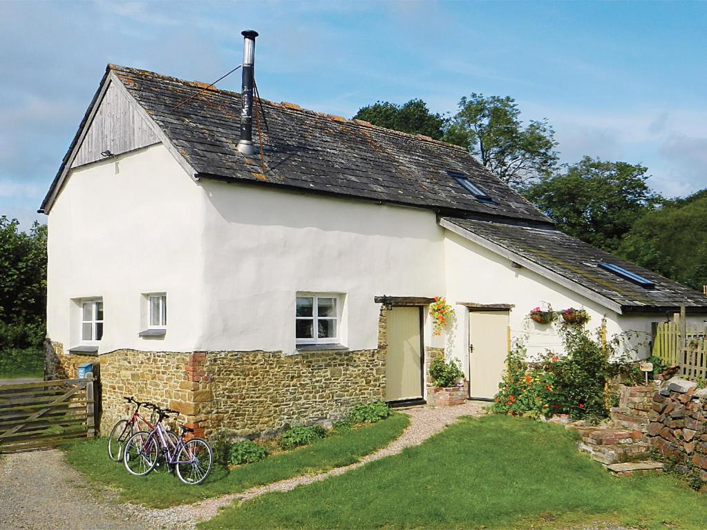 Granny Mcphees Cottage Hssh - Devon