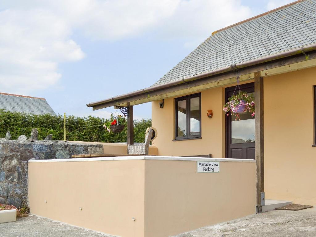 2 Bedroom Accommodation In St Keverne, Near Helston - Coverack