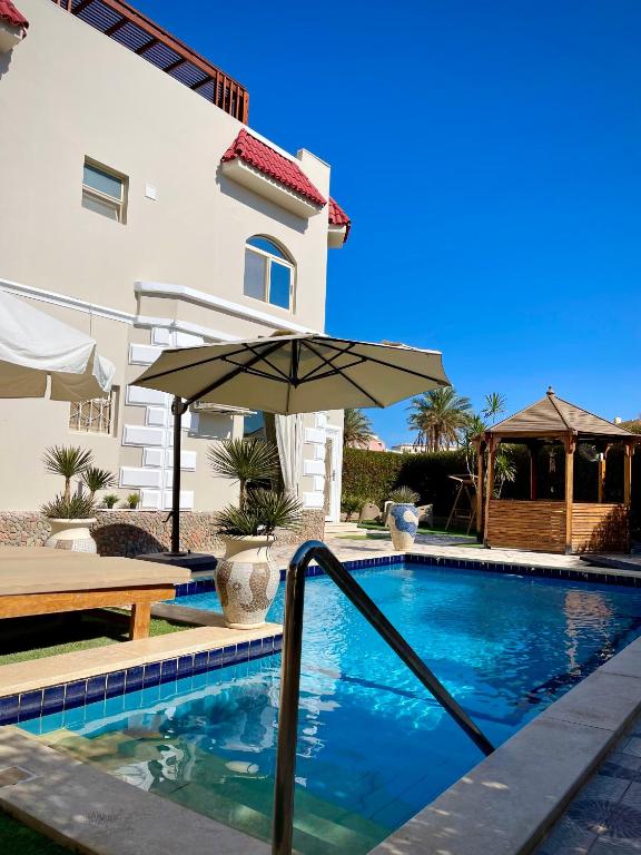 Ground Floor Apartment In Villa With Private Pool And Private Garden - Hurghada