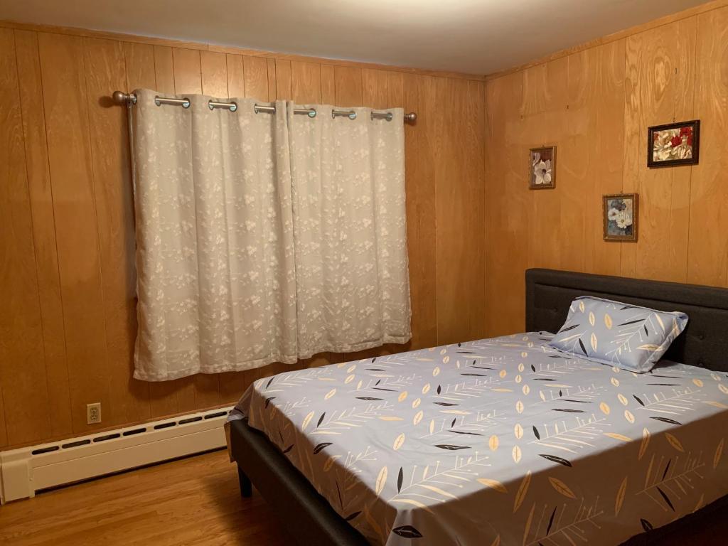 #2 Cozy Queen Size Bedroom @New Brunswick Nj Downtown - New Brunswick, NJ