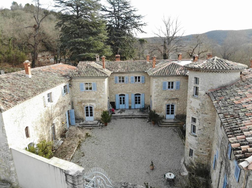 Appartement 2 à 6 pers au sein d'un Mas Provençal - Barjac
