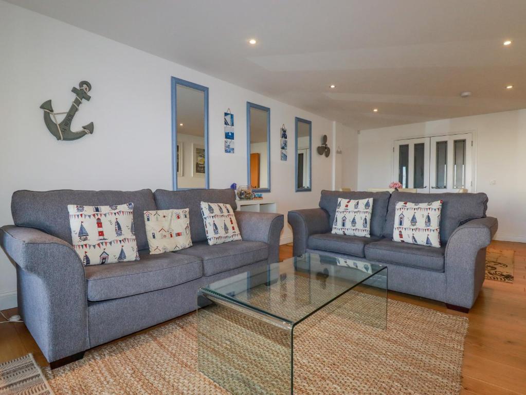 47 Bredon Court, Pet Friendly, Country Holiday Cottage In Newquay - Fistral Beach