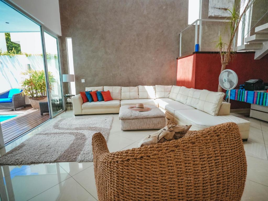Spacious Luxury Home - Cancún