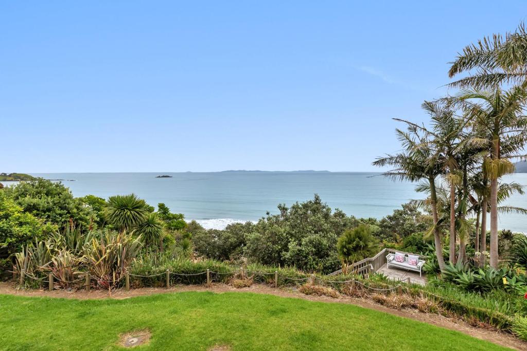 Coopers Sands - Coopers Beach Holiday Home - Mangōnui