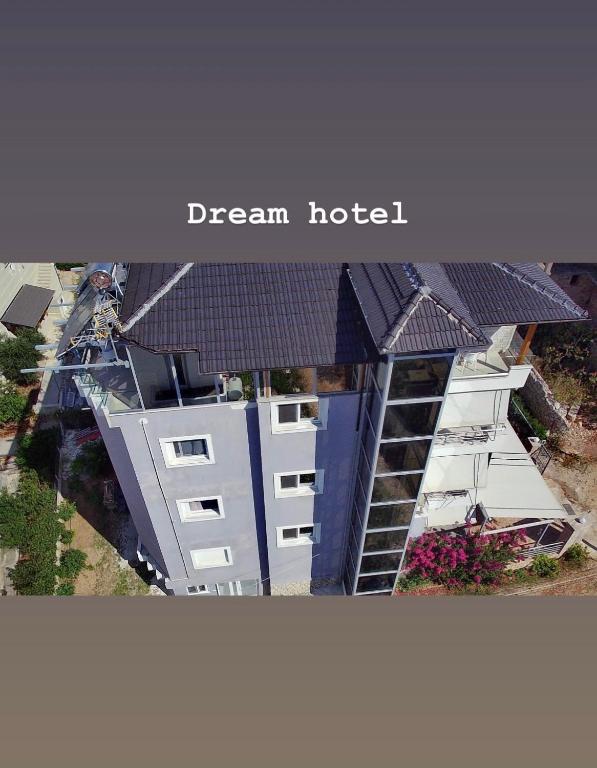 Dream Hotel - Ksamil