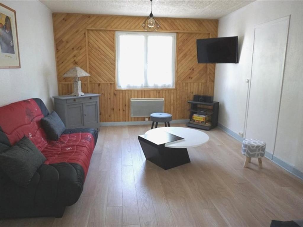 Appartement Mont-dore, 3 Pièces, 6 Personnes - Fr-1-415-127 - Lac des Hermines