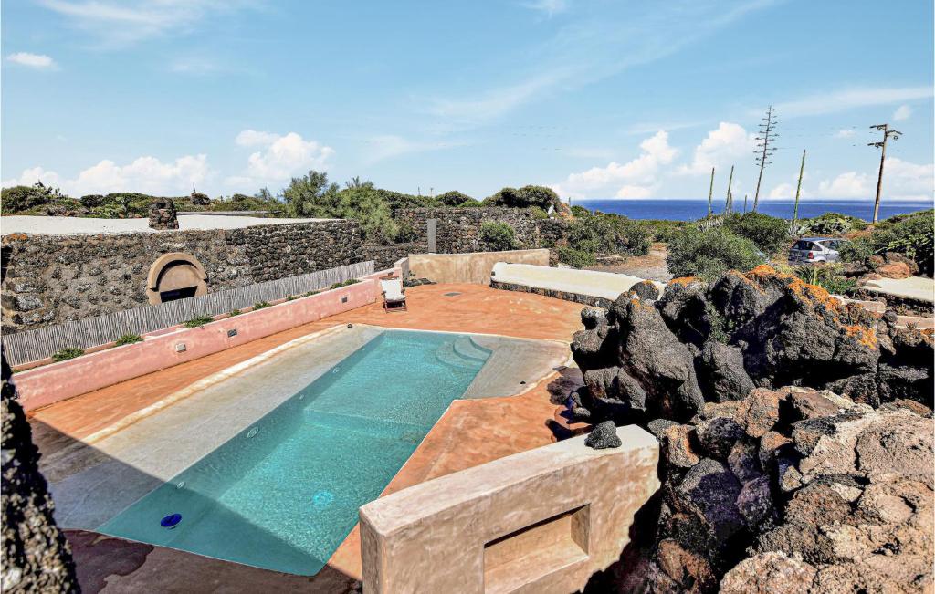 Awesome Home In Pantelleria With Outdoor Swimming Pool, 3 Bedrooms And Wifi - Pantelleria