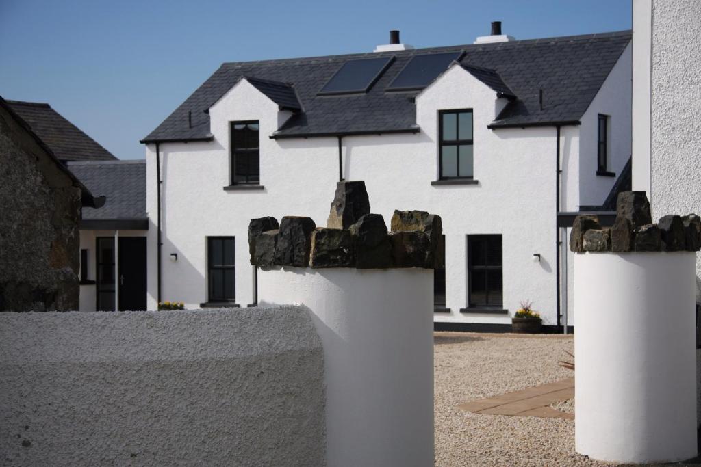 Bayview Farm Holiday Cottages - Whitepark Bay Beach