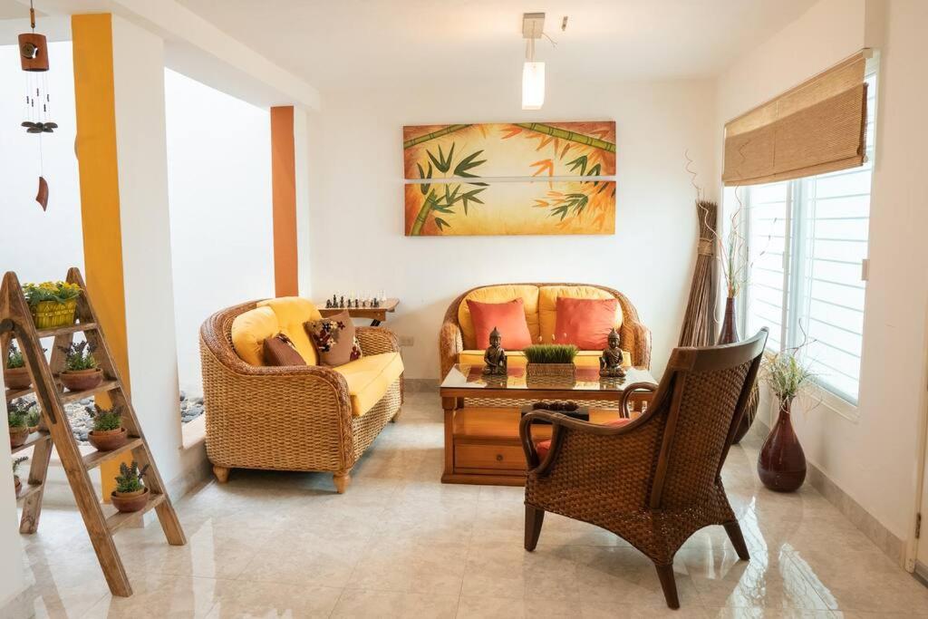 Casa Completa Con 2 Habitaciones Y 2 Camas - Yucatán
