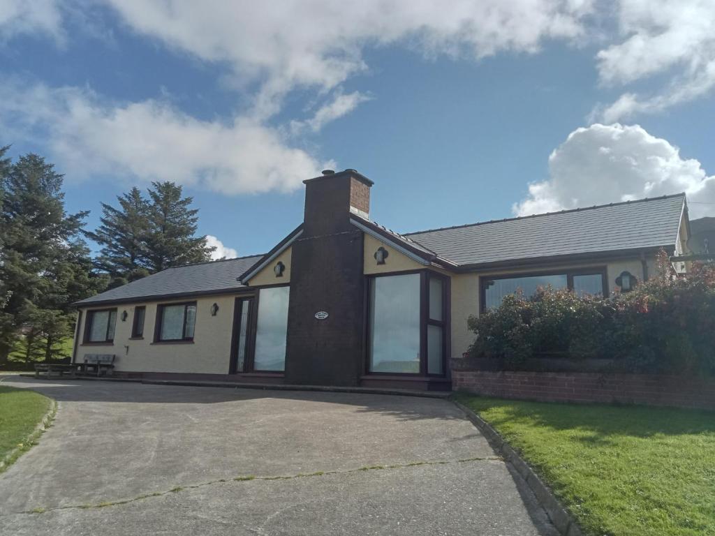 Impeccable 5-bed Cottage In Fahan Buncrana - Rathmullan