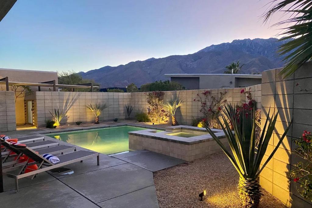 **Fabulous New Luxe Home Pool-spa-views!!!** - Rancho Mirage, CA