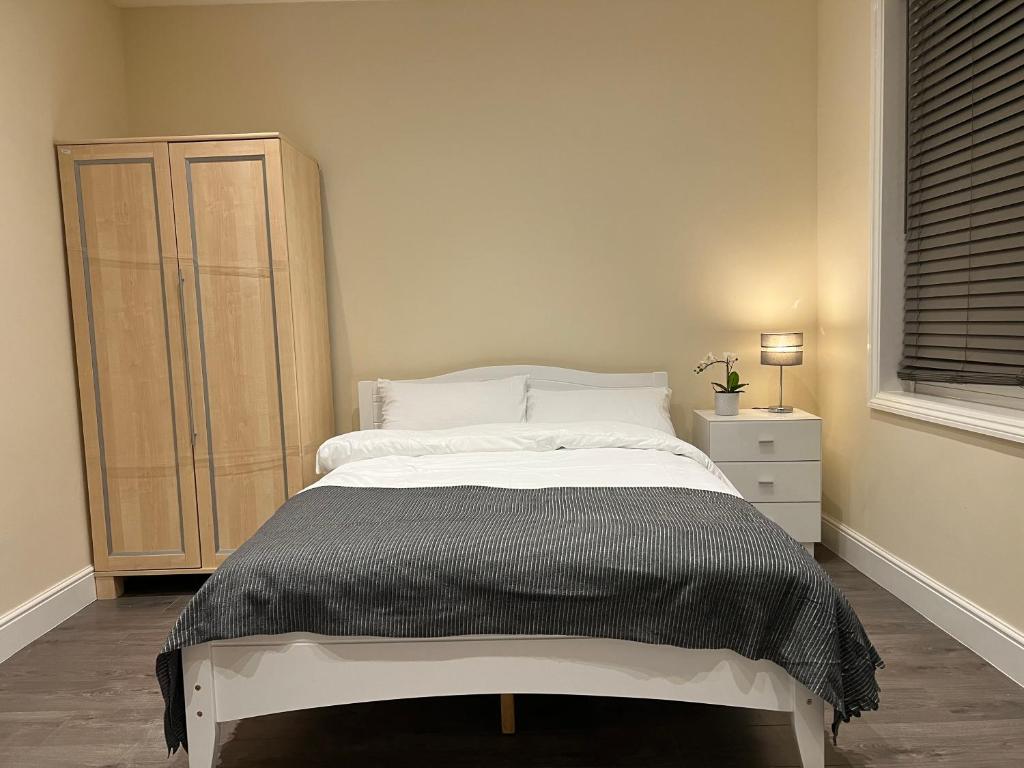 Beautiful Rooms Only Few Steps Away From Bruce Grove Tottenham Stadium - Chingford