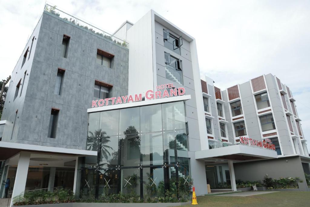 Hotel Kottayam Grand - Kottayam