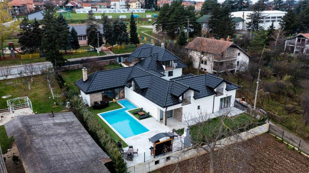 City Escape Luxury Villa - Belgrad