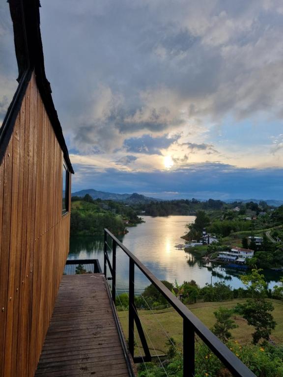 Woodside_guatape - San Rafael, Colombia