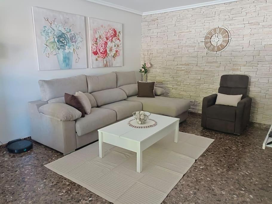 Acogedora Y Confortable Casa Familiar En L'olleria - Albaida