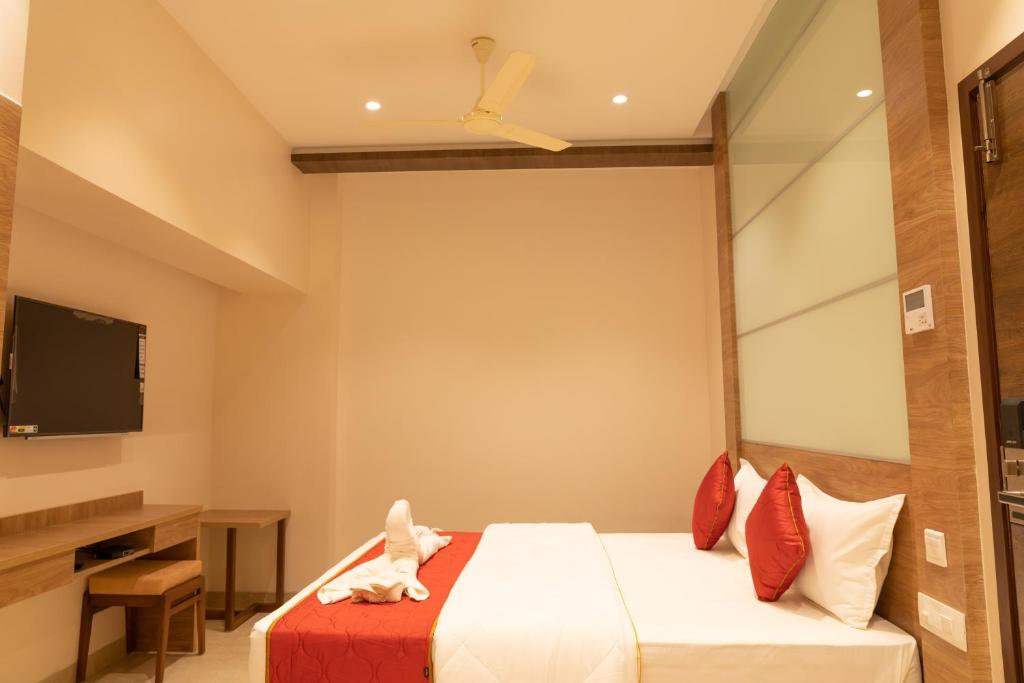 The Paradise Hotel - Luxury Stay - Kanchipuram