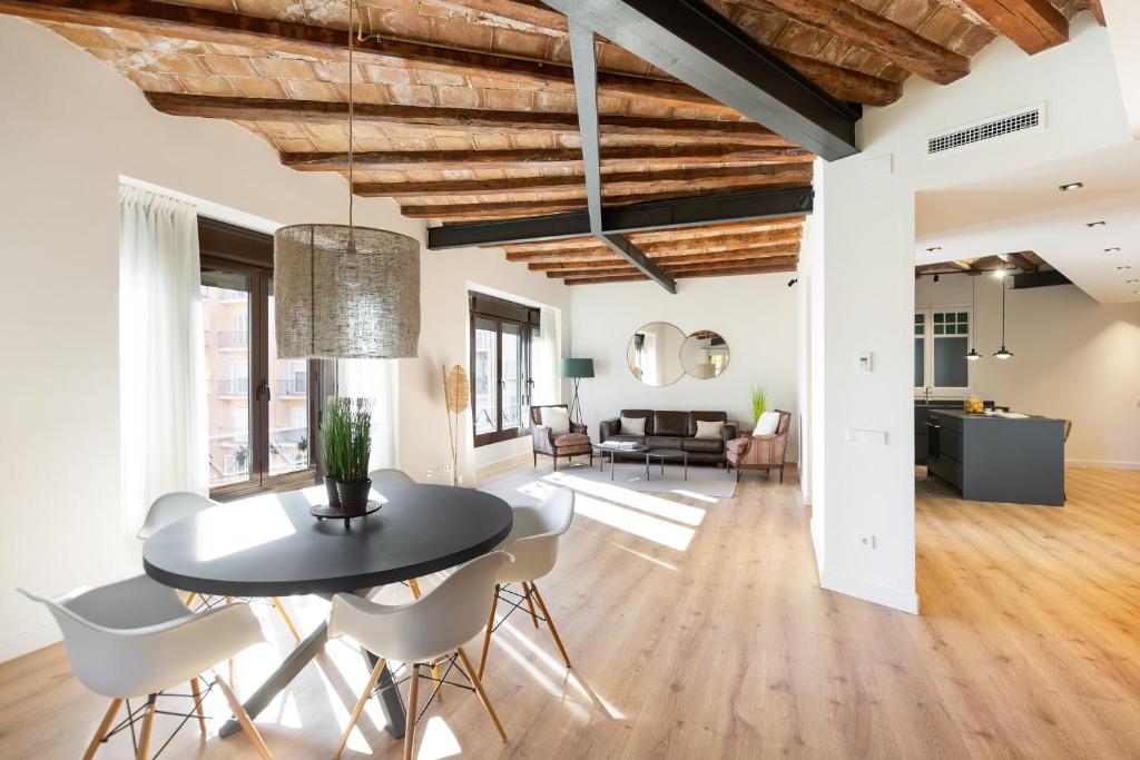 Enjoy Apartments Royale - Sant Cugat del Vallès