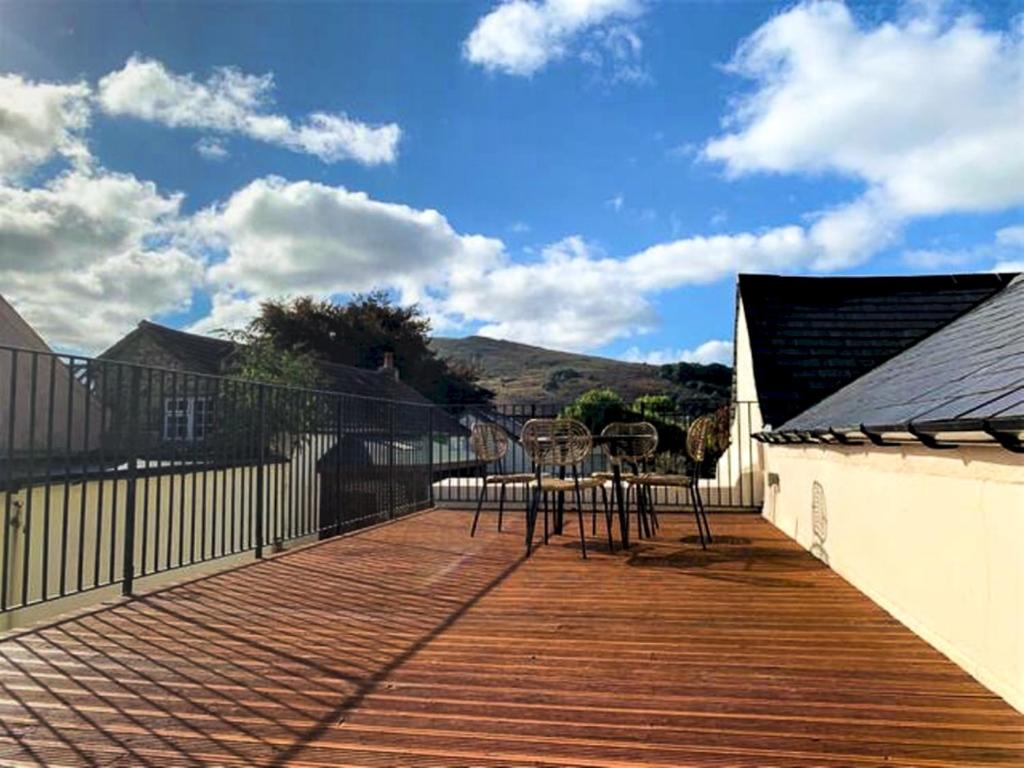 Pass The Keys Meldon View Period Dartmoor Apartment With Large Roof Terrace - Chagford