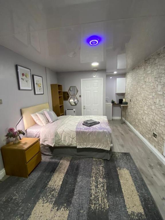 Private Bedroom Near Nec, Birmingham Airport,city Centre - Solihull