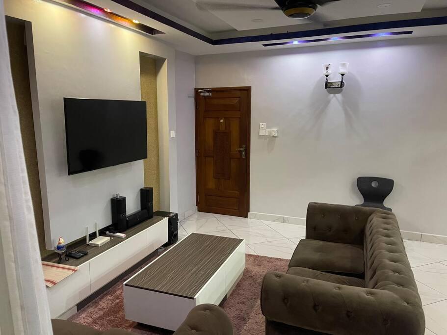 Classy 3 Bedroom Apartment In Mombasa. - Mombasa