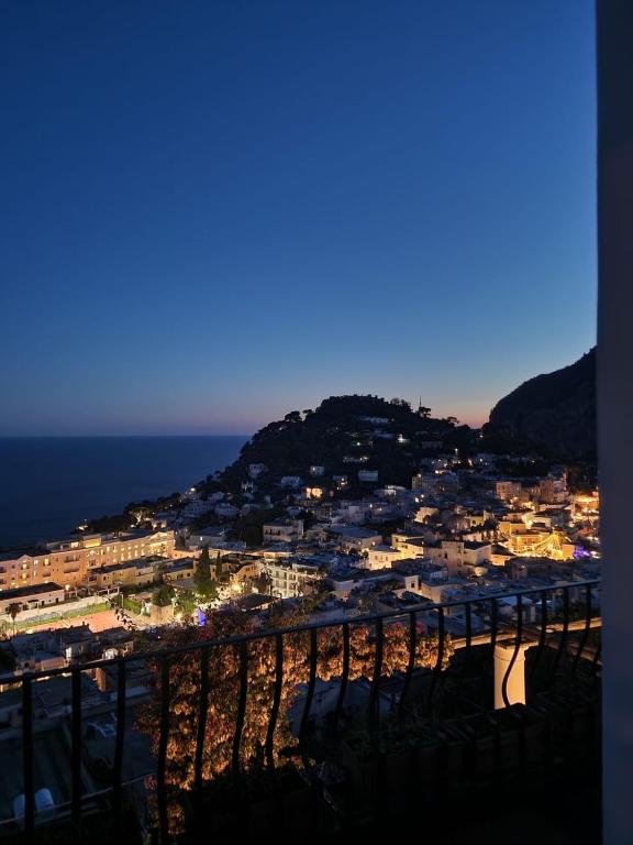 Sunshine - Isla de Capri
