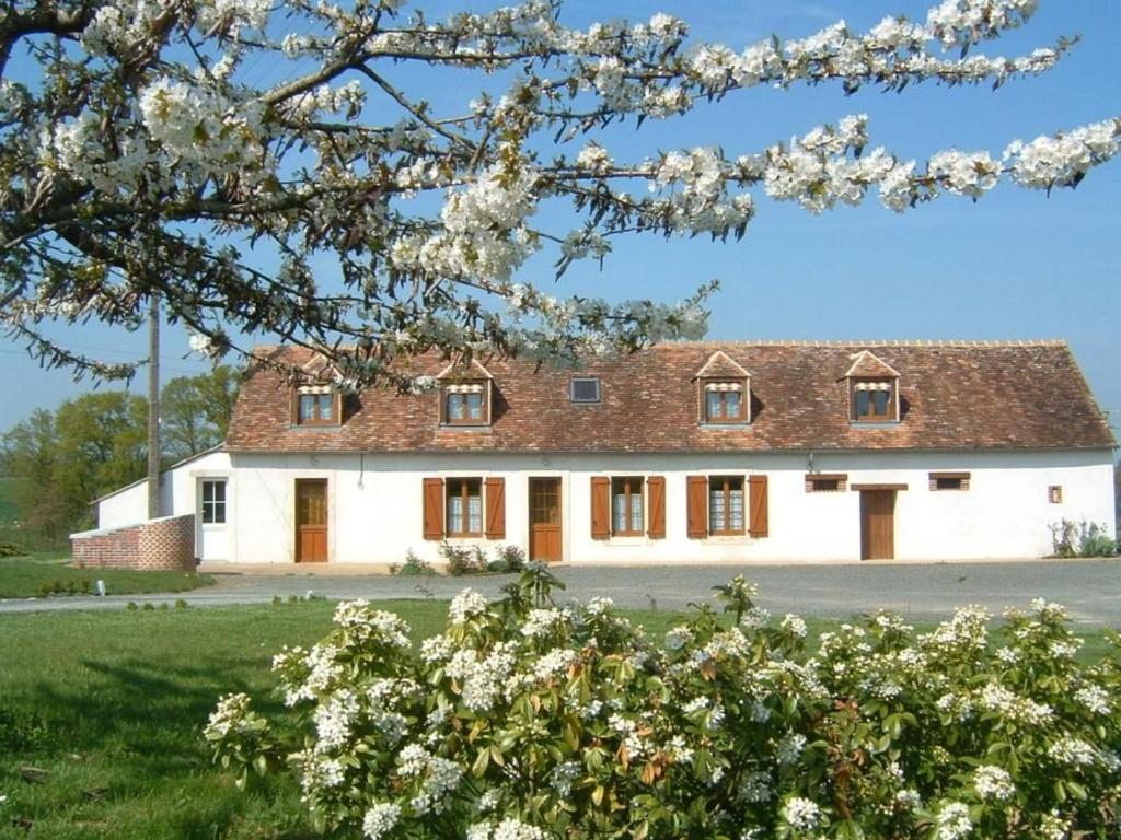 Gîte Chaufour-notre-dame, 5 Pièces, 9 Personnes - Fr-1-410-178 - Pays de la Loire