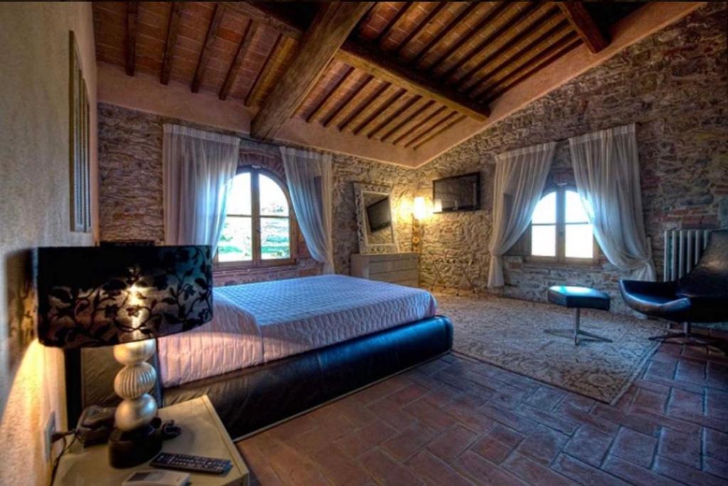 Room In Bb - Room Overlooking The Vineyards And Florence - Provincia di Prato