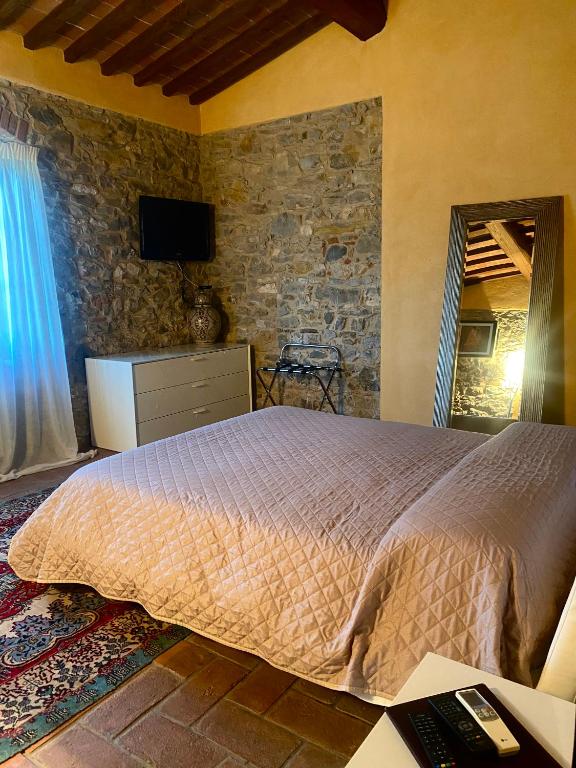 Room In Bb - Sottotono Agriturismo With Swimming Pool On Florence Surrounded By Greenery - Provincia di Prato