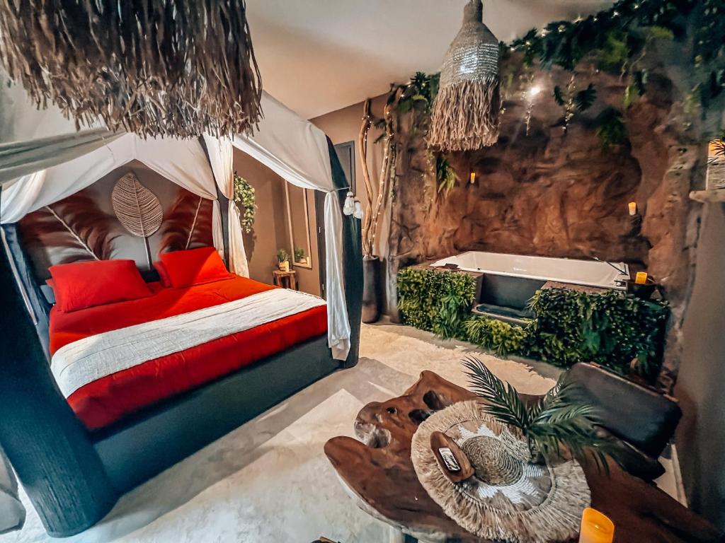La Grotte Chambre Jacuzzi Charme Romantique Terrasse Privée 300m Plage Et Restaurants La Croix Valmer - Golfe Saint Tropez - Ramatuelle