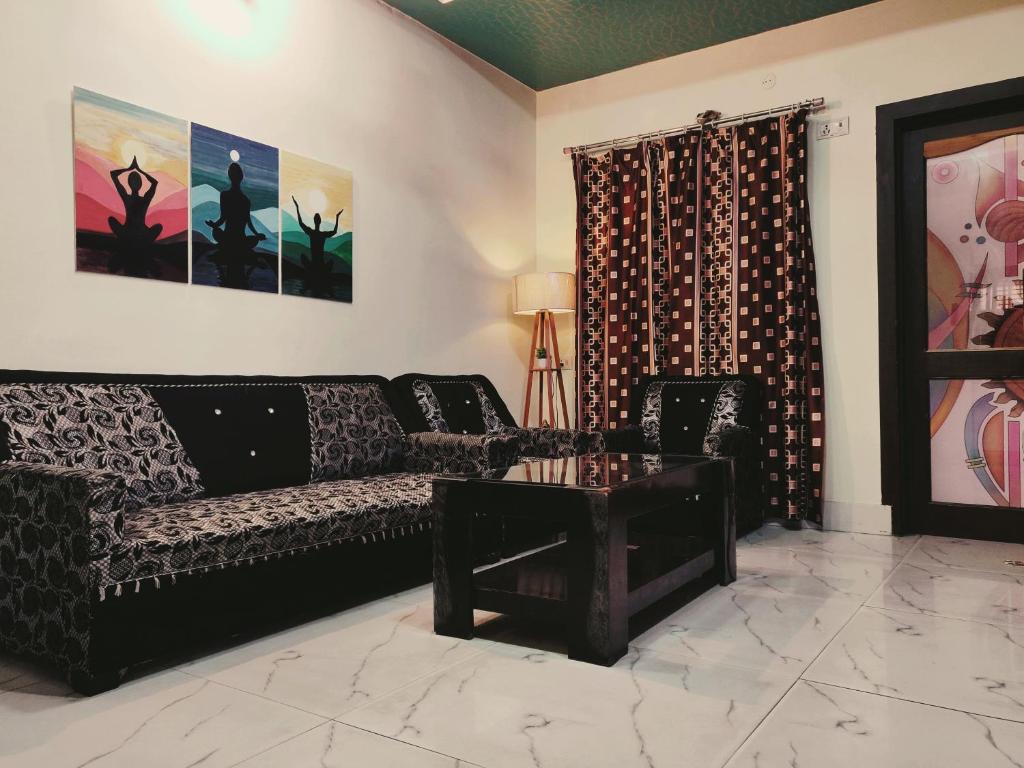 Peepal 3bhk Apartment By Uv Stays - Haridwar