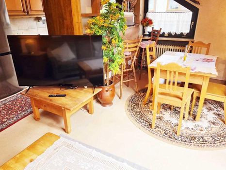 Searching cheap apartment in Ansbach? Try cozycozy!