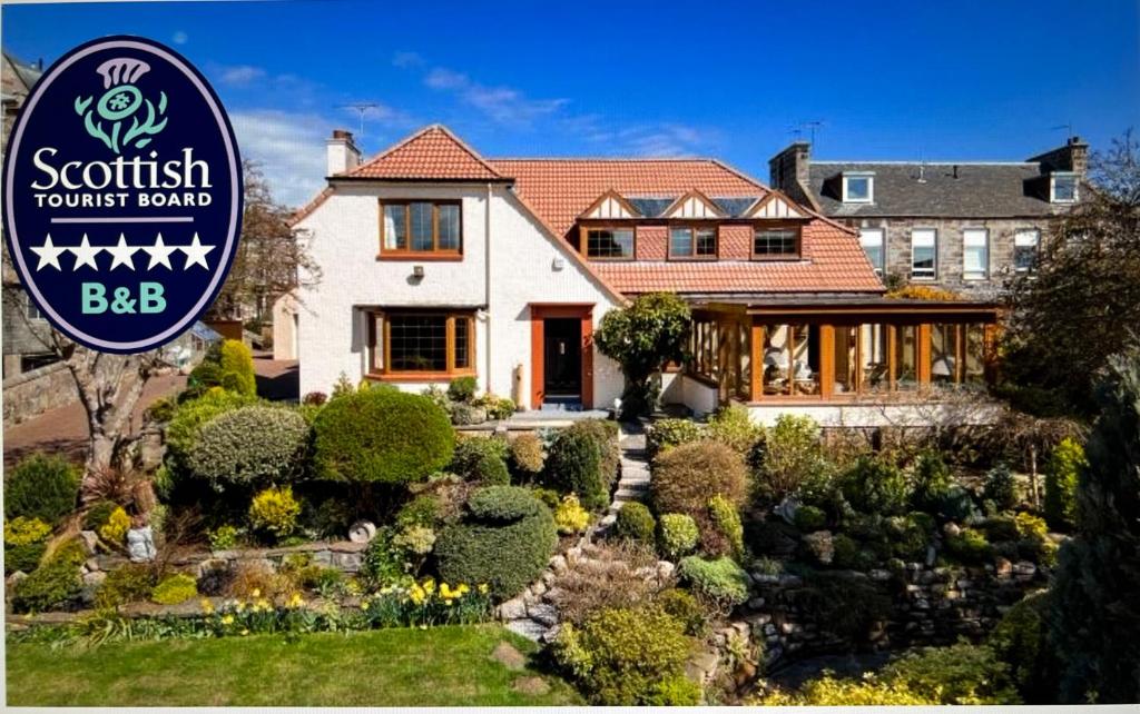 Ailim House Serviced Cottage Escape, Around The Corner From The Old Course - St Andrews, UK