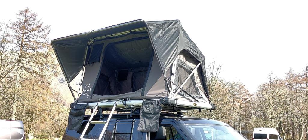 Amelia Rooftop Tent Rental From Electricexplorers - Hawkshead