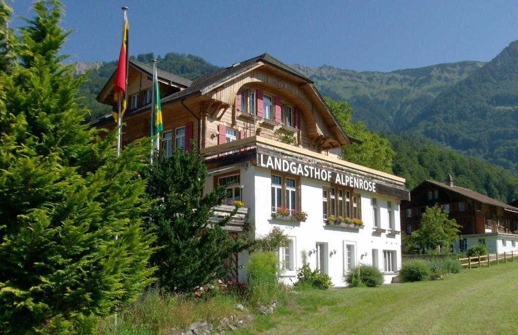 Hotel Alpenrose Beim Ballenberg - Meiringen