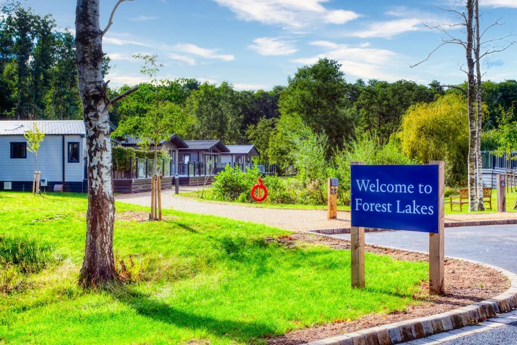 Lakeside Lodge, Green Hill Farm Holiday Village - New Forest