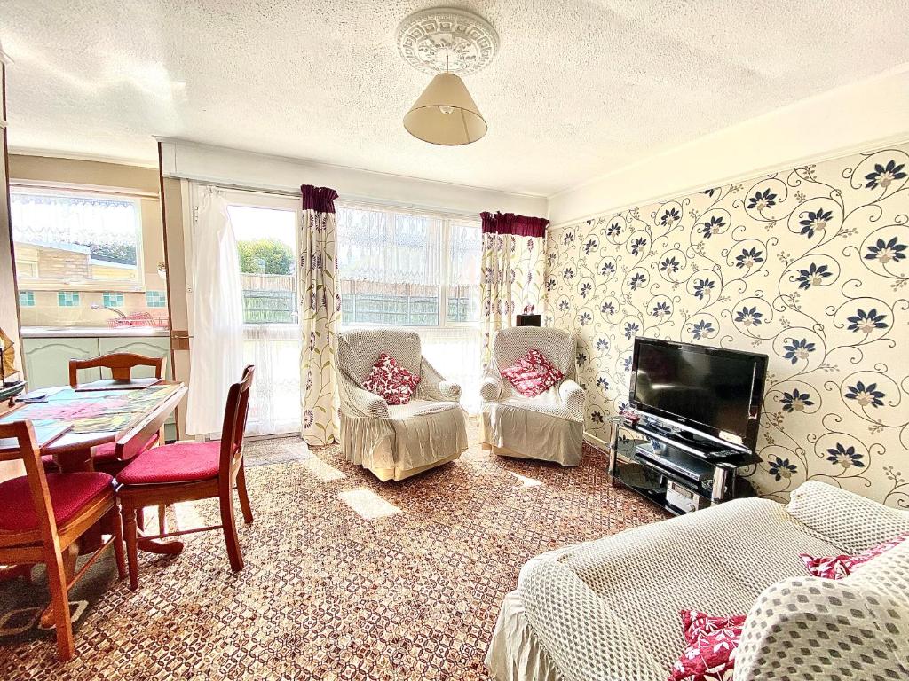 Quiet And Comfy 2- Bedroom Holiday Chalet, Walk To The Beach, Norfolk - Hemsby