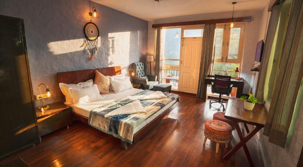 Eco Luxury Apartment - With Sunrise View - Dharamsala