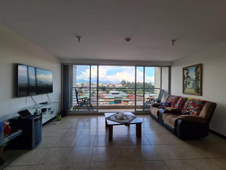 Apartment With City View - San José Province