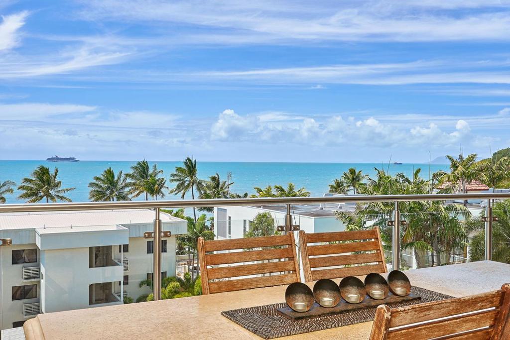 Stunning 2-3 Bedroom Penthouse With Glorious Ocean Views - Kuranda